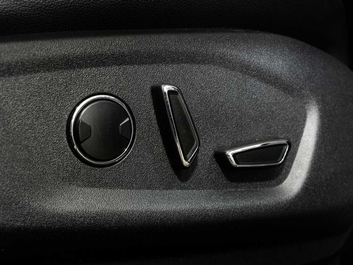 Купить Ford Explorer с пробегом. Фото: #22