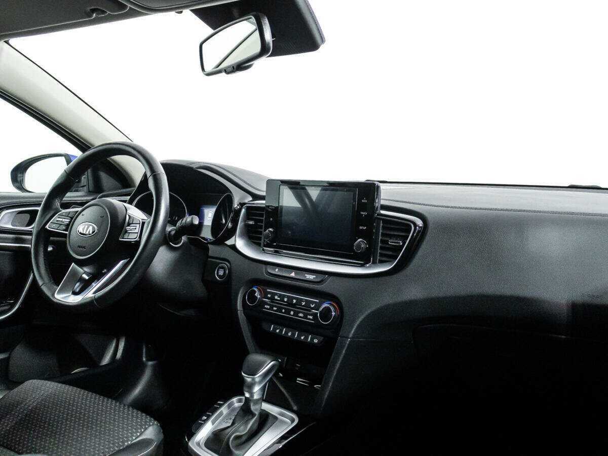 Купить Kia Ceed с пробегом. Фото: #8