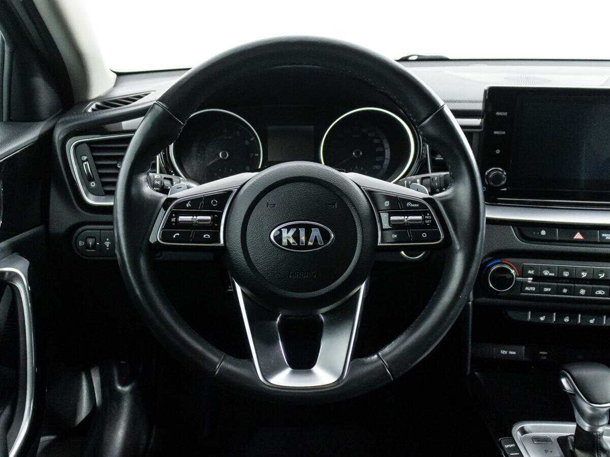 Купить Kia Ceed с пробегом. Фото: #19
