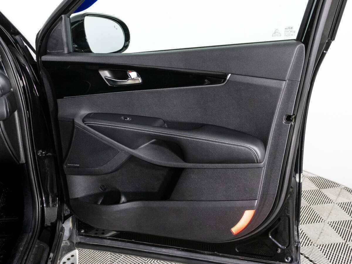 Купить Kia Sorento с пробегом. Фото: #23
