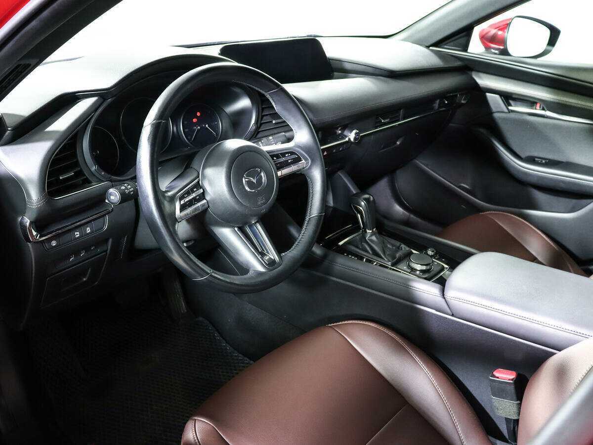 Купить Mazda 3 с пробегом. Фото: #13