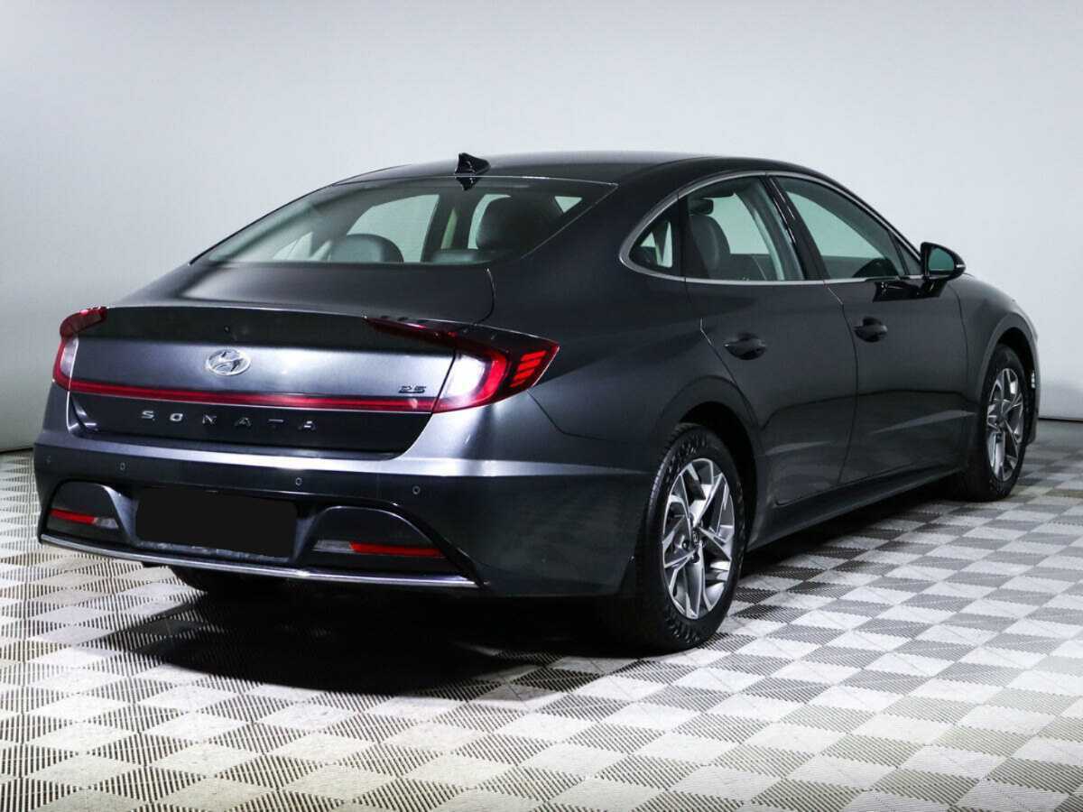 Купить Hyundai Sonata с пробегом. Фото: #3