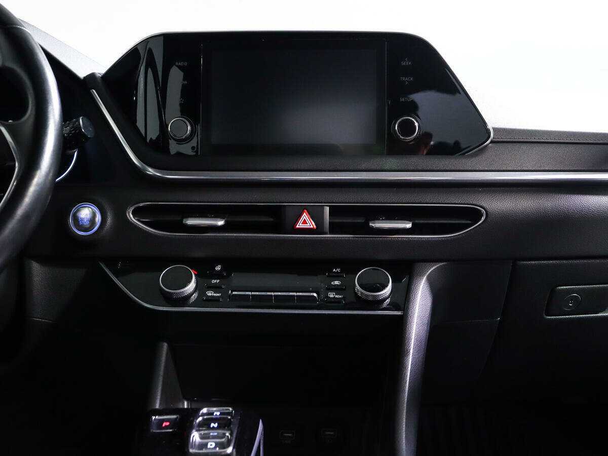 Купить Hyundai Sonata с пробегом. Фото: #10