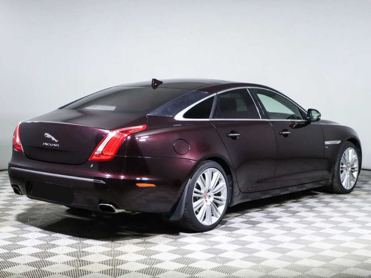 Купить Jaguar XJ с пробегом. Фото: #4