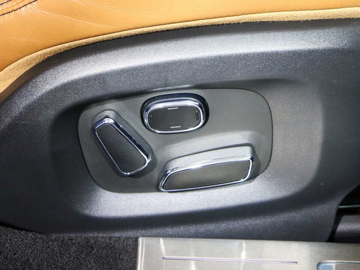 Купить Jaguar XJ с пробегом. Фото: #15