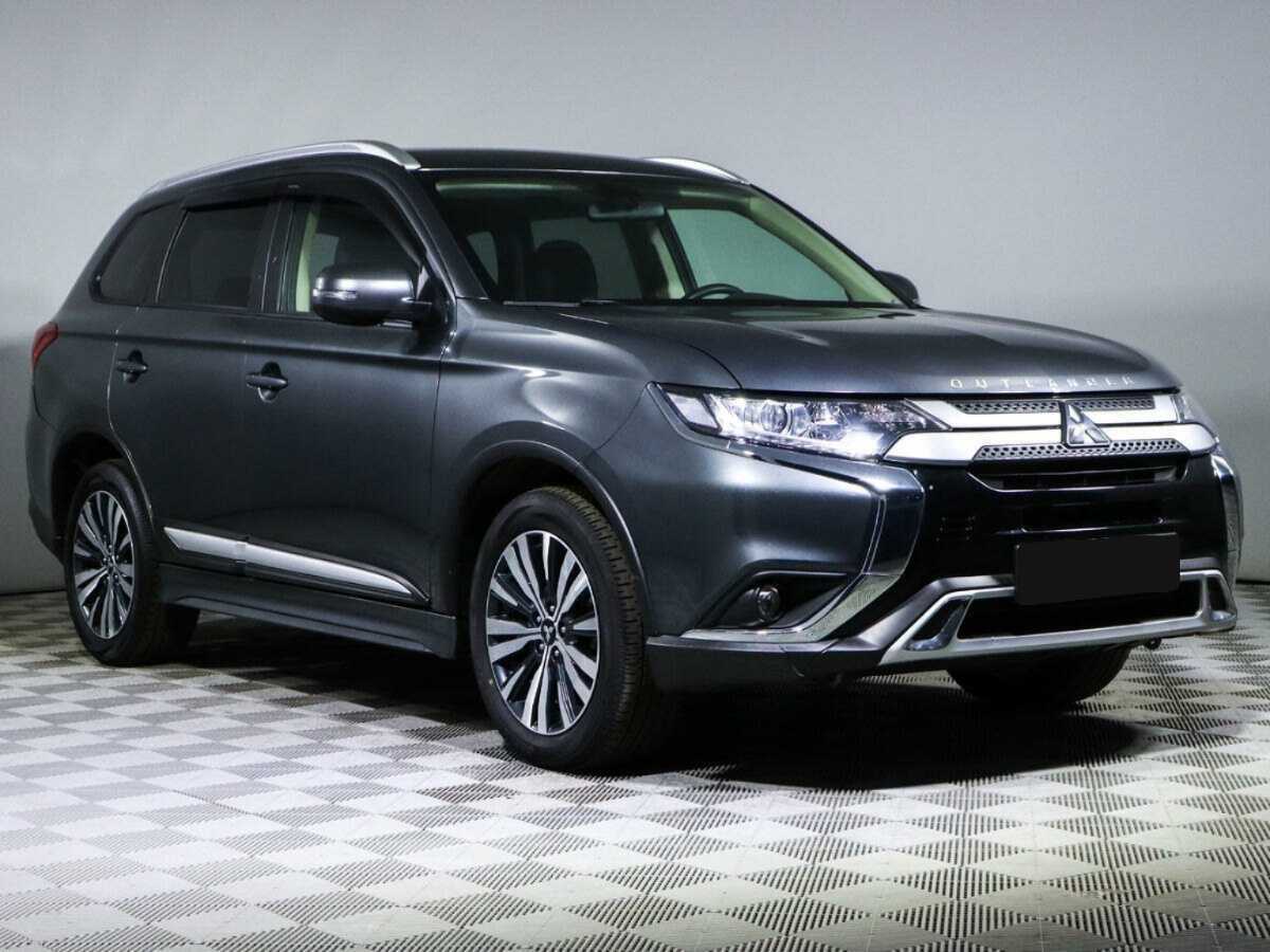 Купить Mitsubishi Outlander с пробегом. Фото: #2