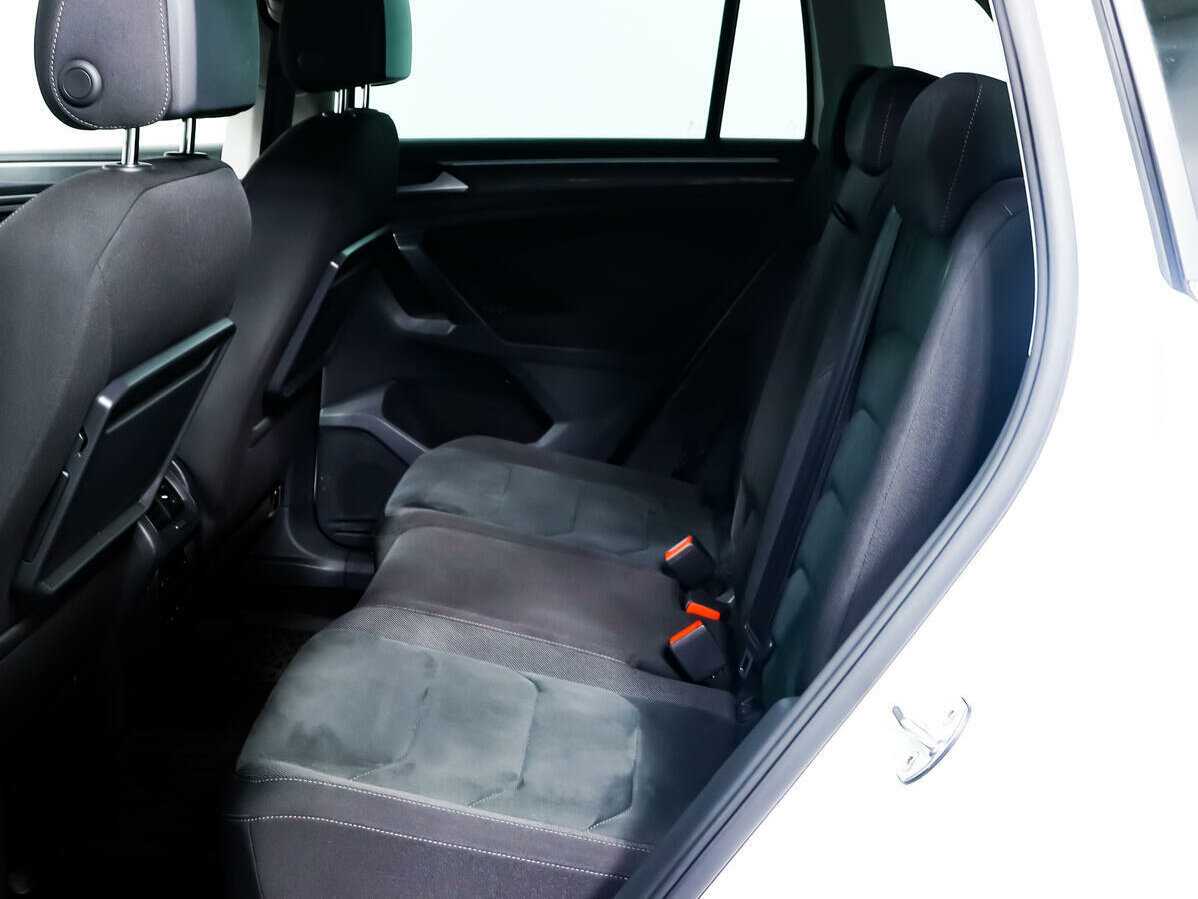 Купить Volkswagen Tiguan с пробегом. Фото: #10