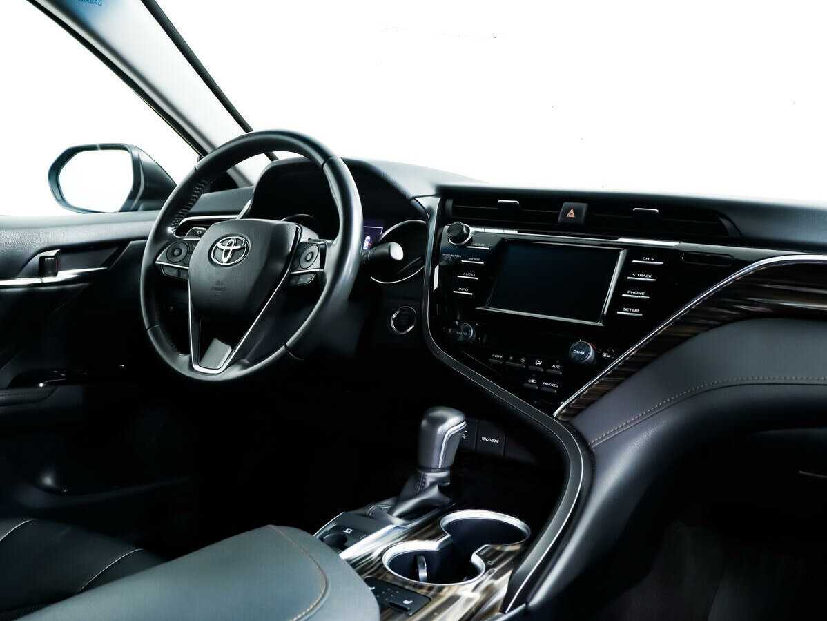 Купить Toyota Camry с пробегом. Фото: #6