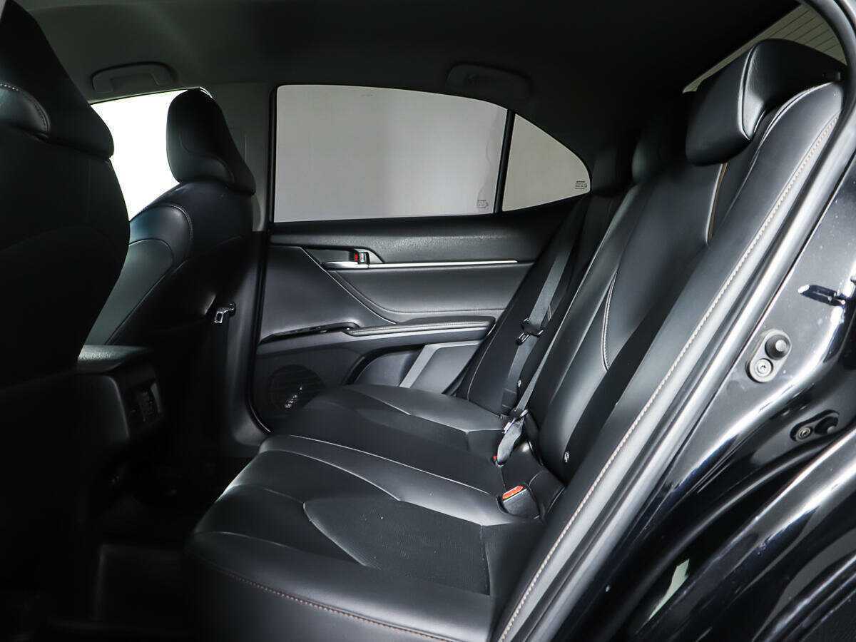 Купить Toyota Camry с пробегом. Фото: #9