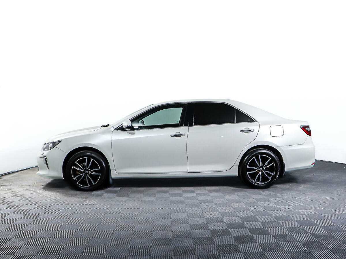 Купить Toyota Camry с пробегом. Фото: #7