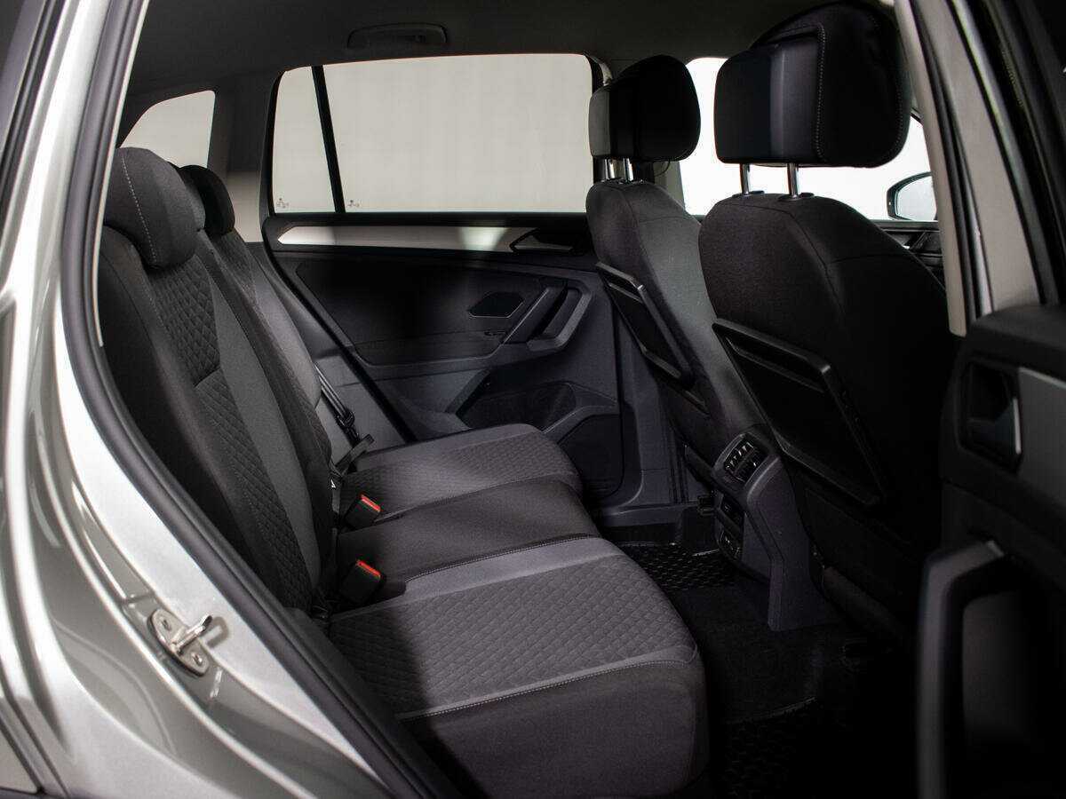 Купить Volkswagen Tiguan с пробегом. Фото: #7