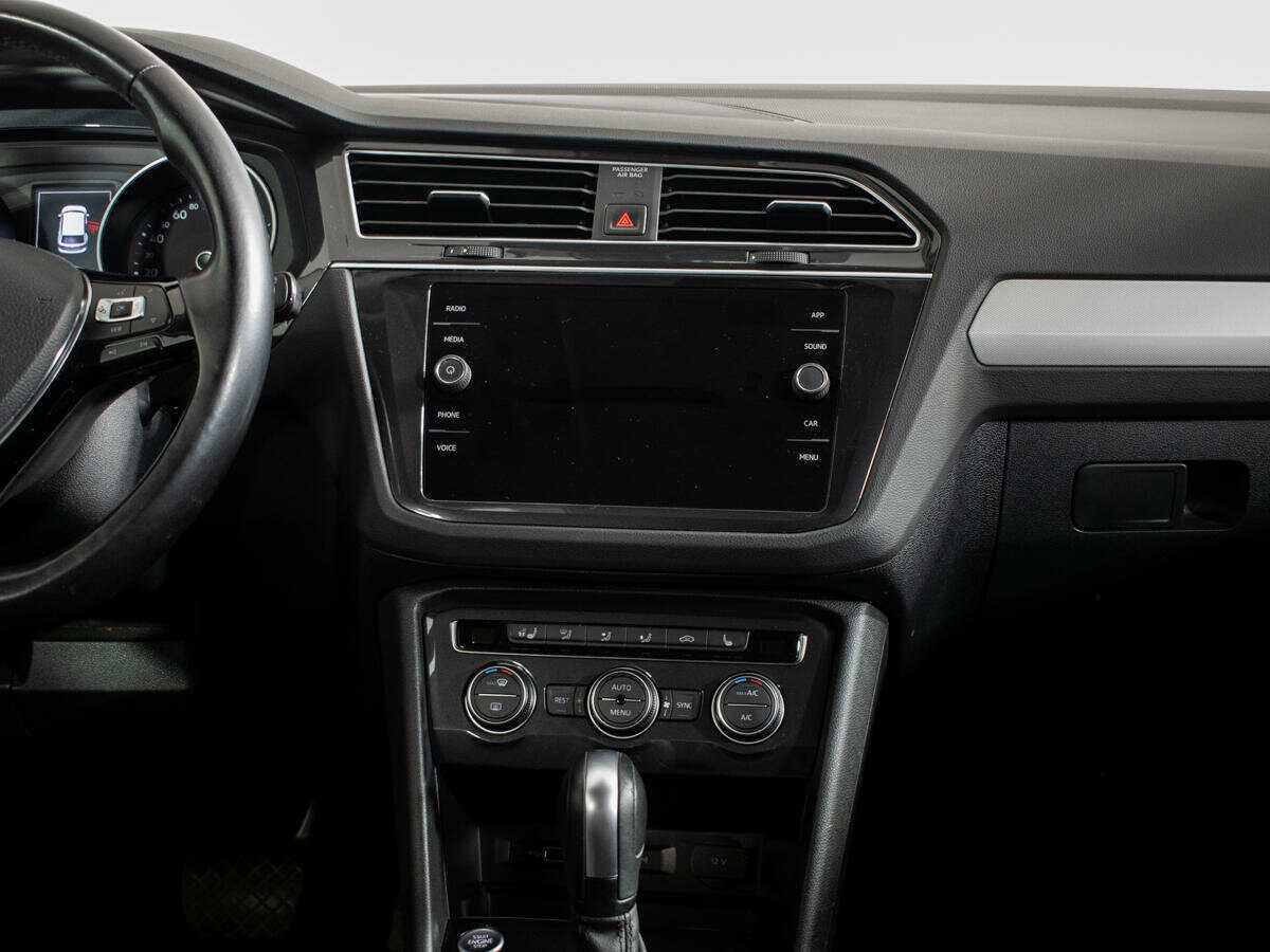 Купить Volkswagen Tiguan с пробегом. Фото: #8