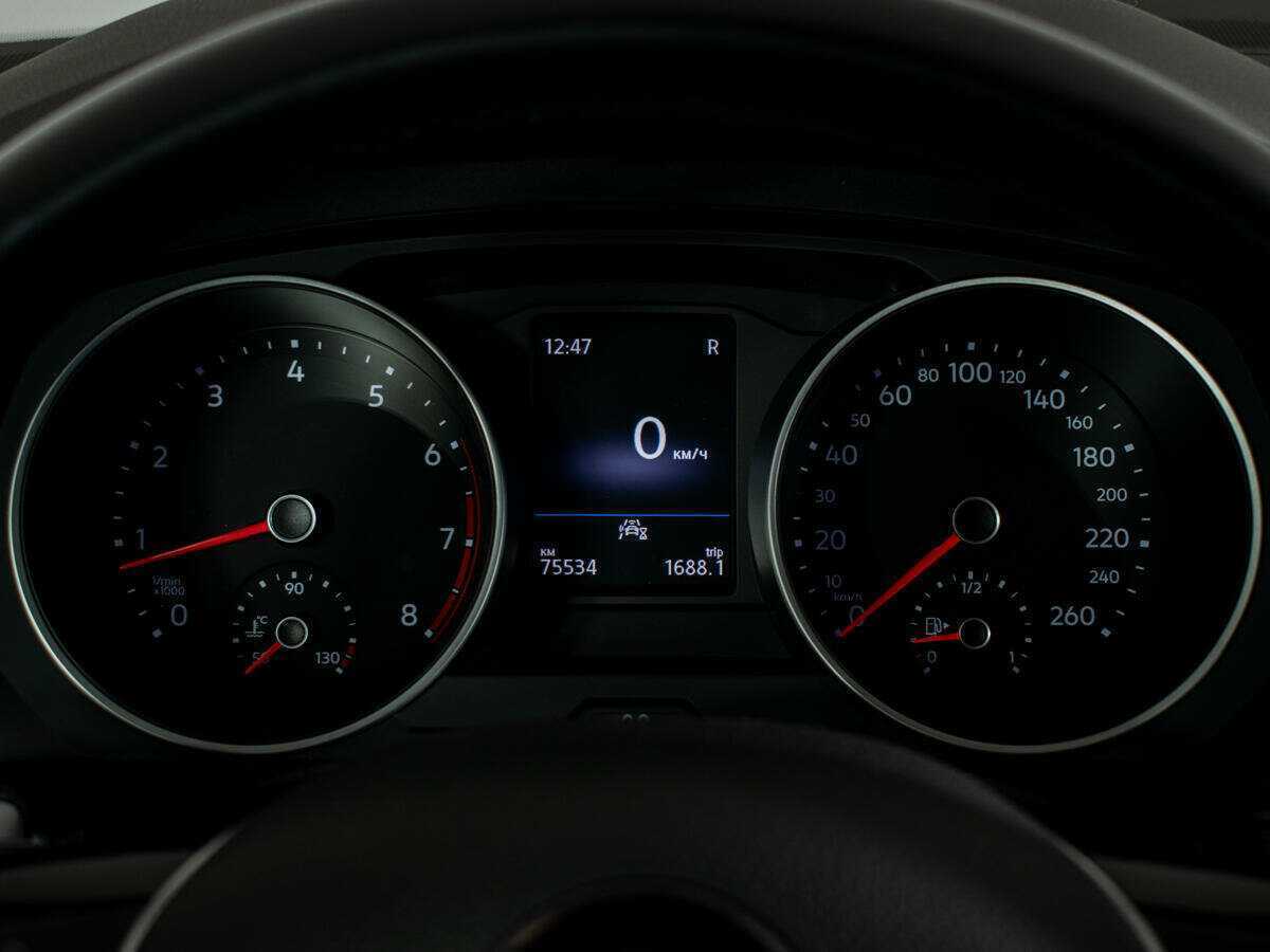 Купить Volkswagen Tiguan с пробегом. Фото: #9