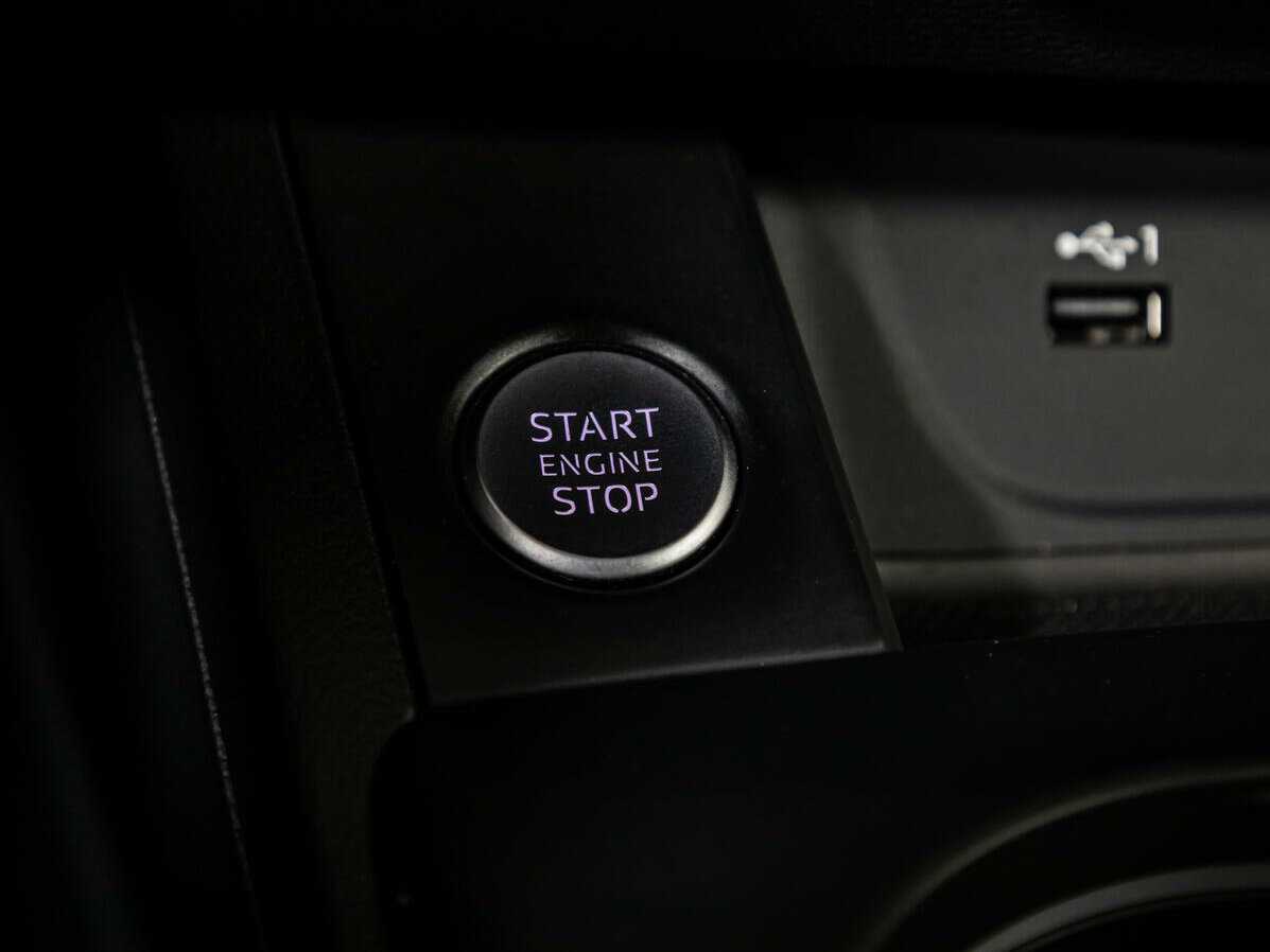 Купить Audi A4 с пробегом. Фото: #15