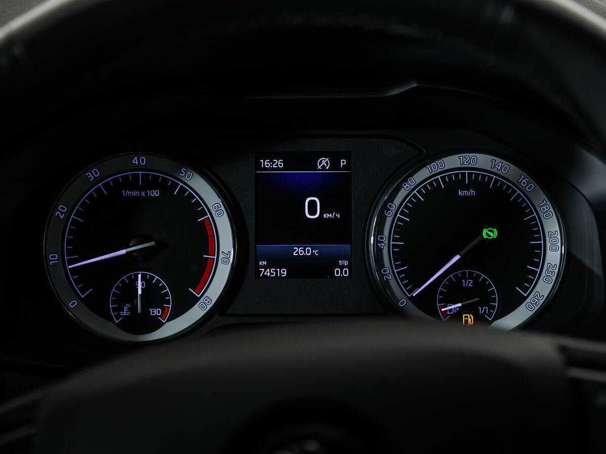 Купить Skoda Karoq с пробегом. Фото: #11