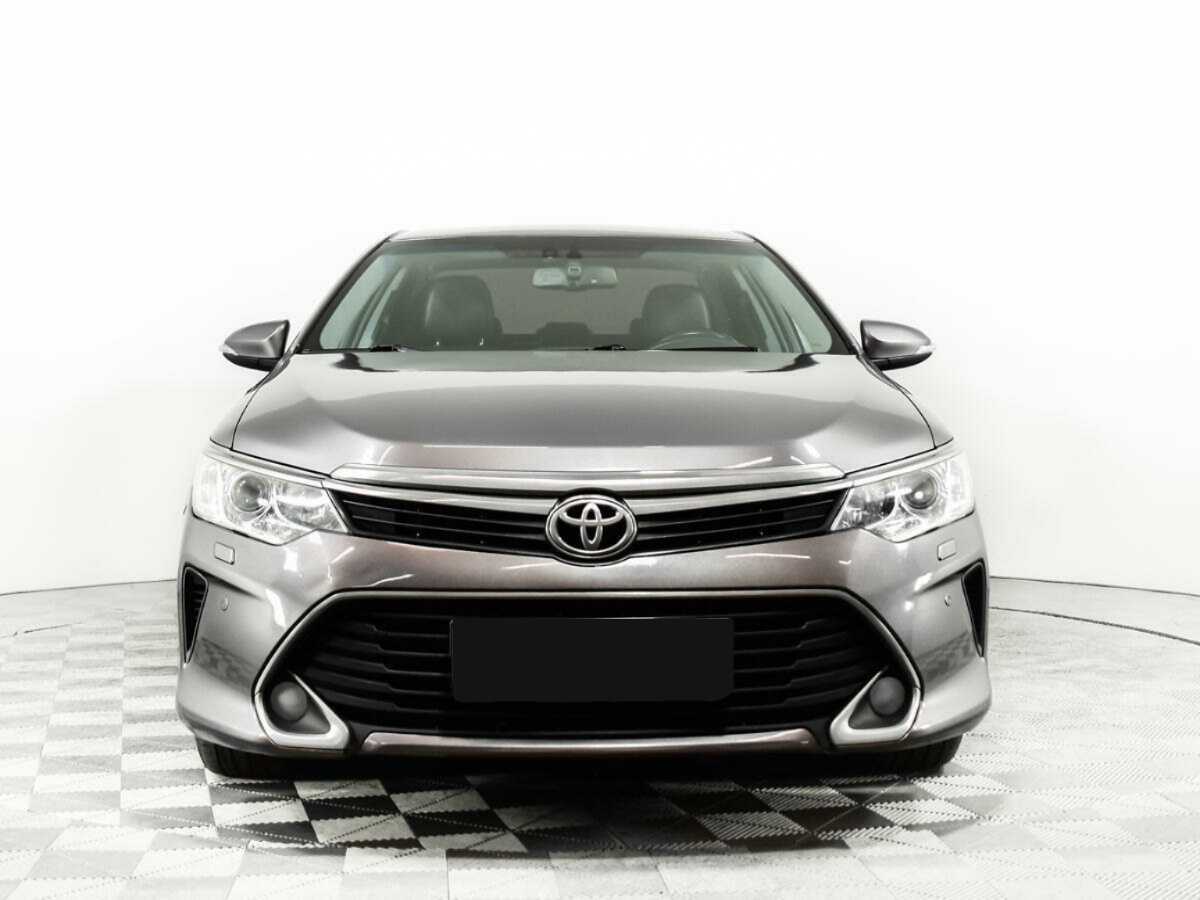 Купить Toyota Camry с пробегом. Фото: #1