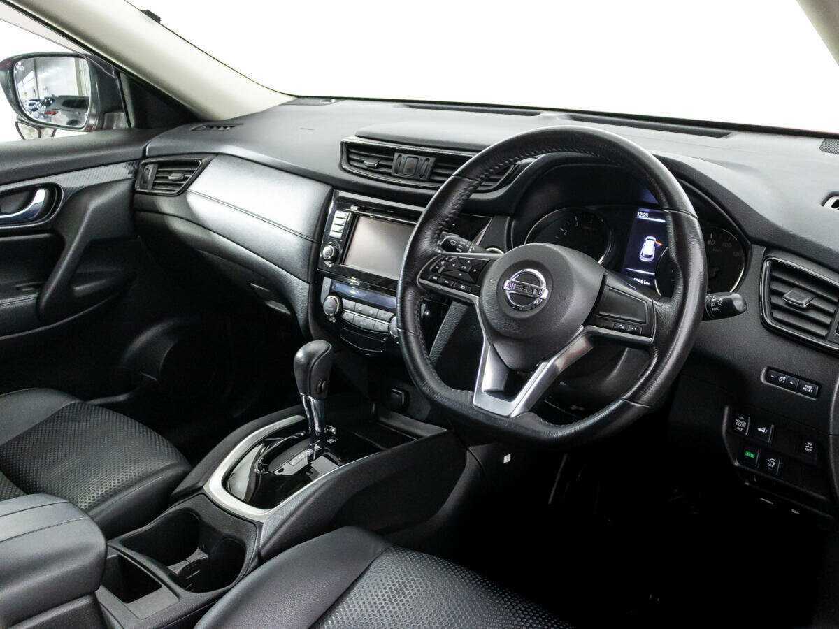 Купить Nissan X-Trail с пробегом. Фото: #18