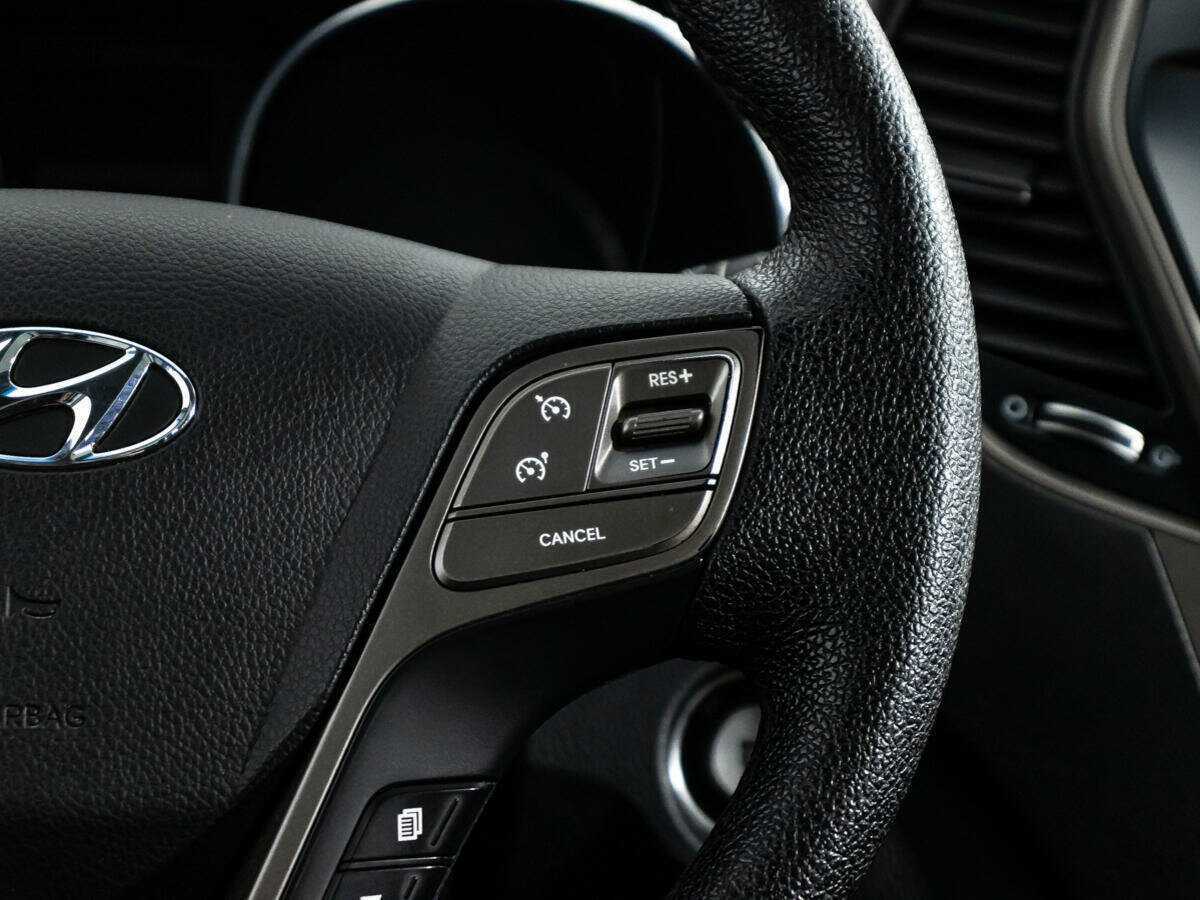 Купить Hyundai Santa Fe с пробегом. Фото: #24