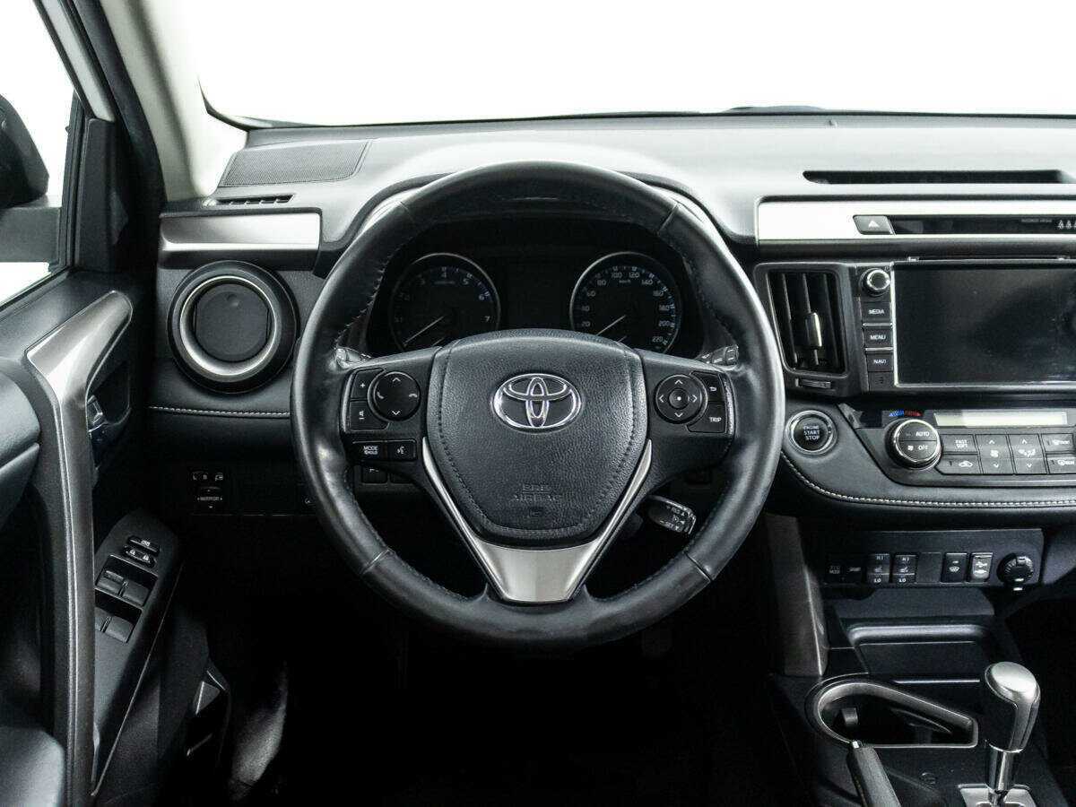 Купить Toyota RAV4 с пробегом. Фото: #21