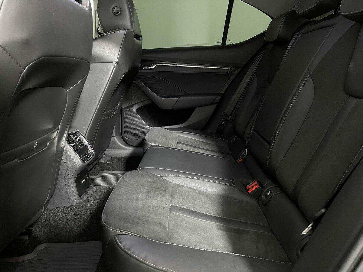 Купить Skoda Octavia с пробегом. Фото: #7