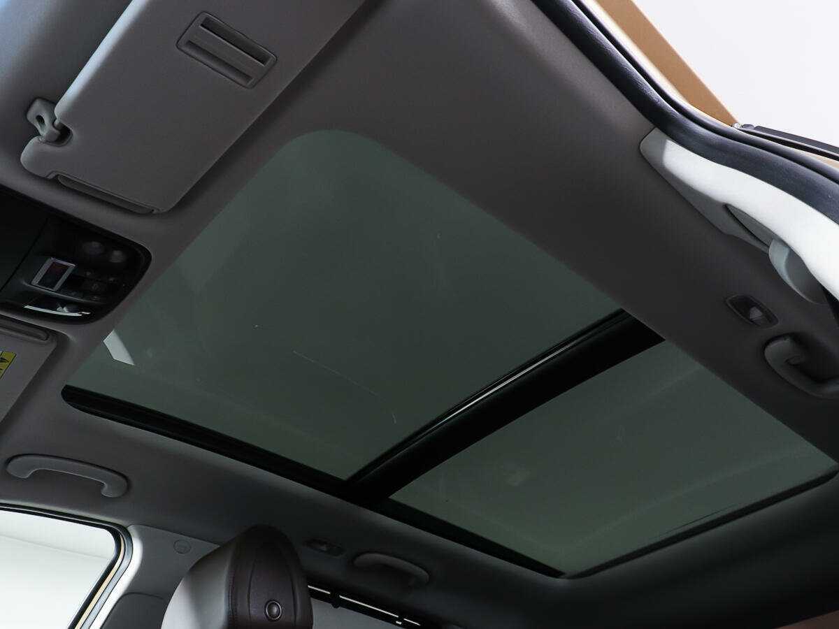 Купить Kia Sorento с пробегом. Фото: #17