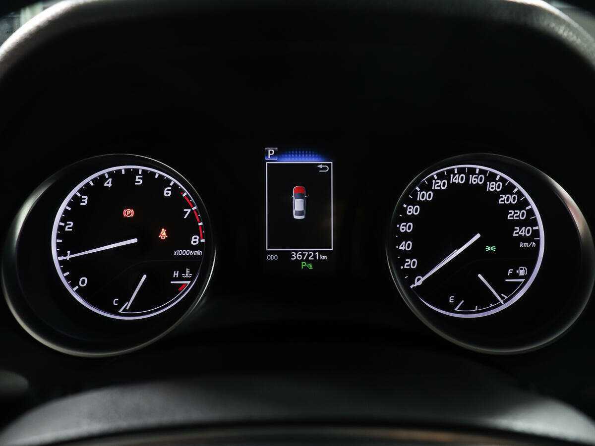 Купить Toyota Camry с пробегом. Фото: #11