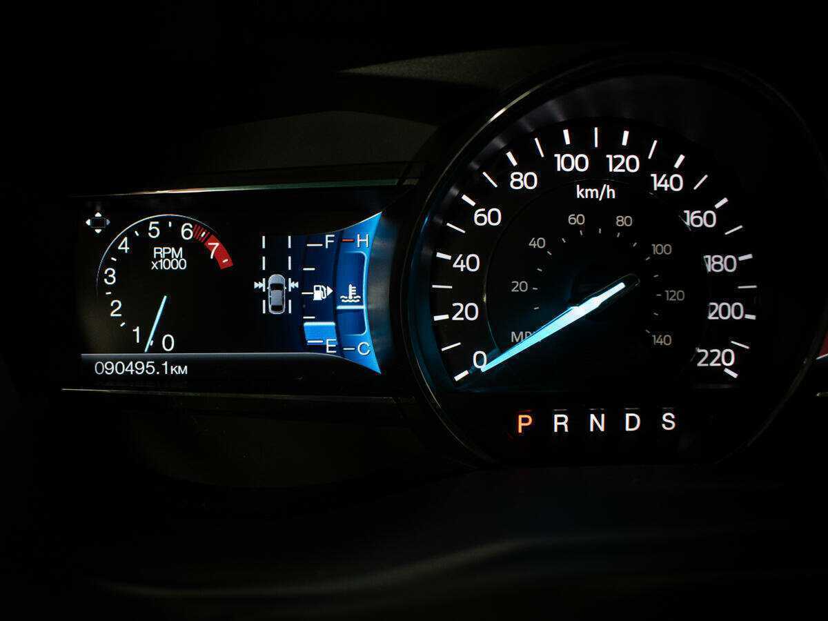 Купить Ford Explorer с пробегом. Фото: #9