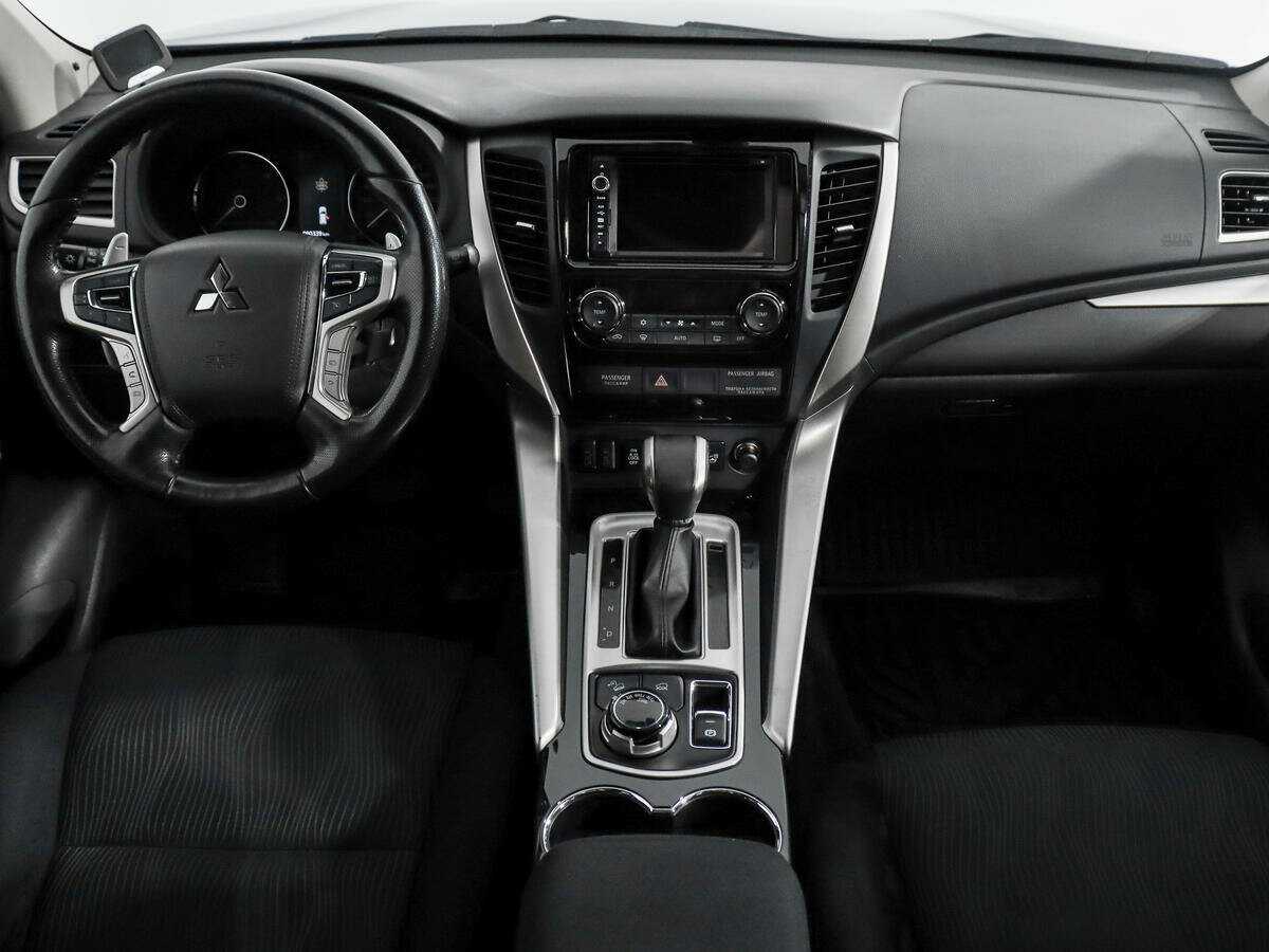 Купить Mitsubishi Pajero Sport с пробегом. Фото: #13