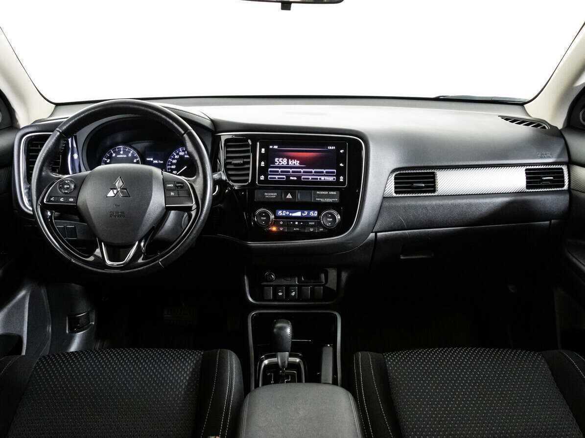 Купить Mitsubishi Outlander с пробегом. Фото: #9