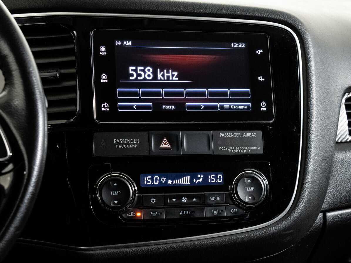 Купить Mitsubishi Outlander с пробегом. Фото: #11