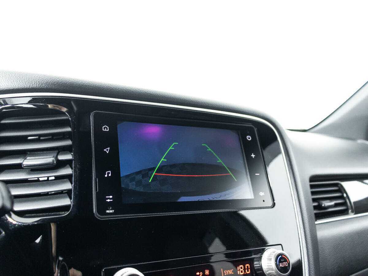 Купить Mitsubishi Outlander с пробегом. Фото: #14
