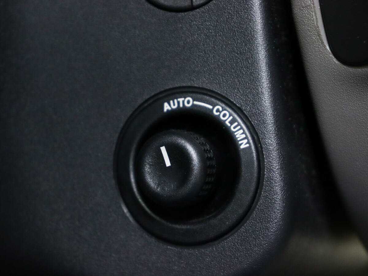 Купить Jaguar XJ с пробегом. Фото: #18