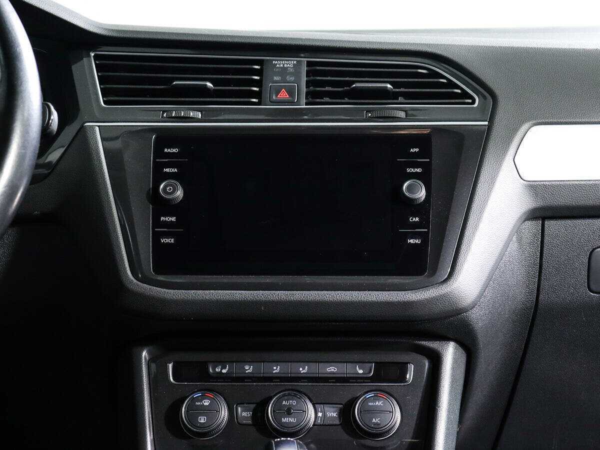 Купить Volkswagen Tiguan с пробегом. Фото: #10