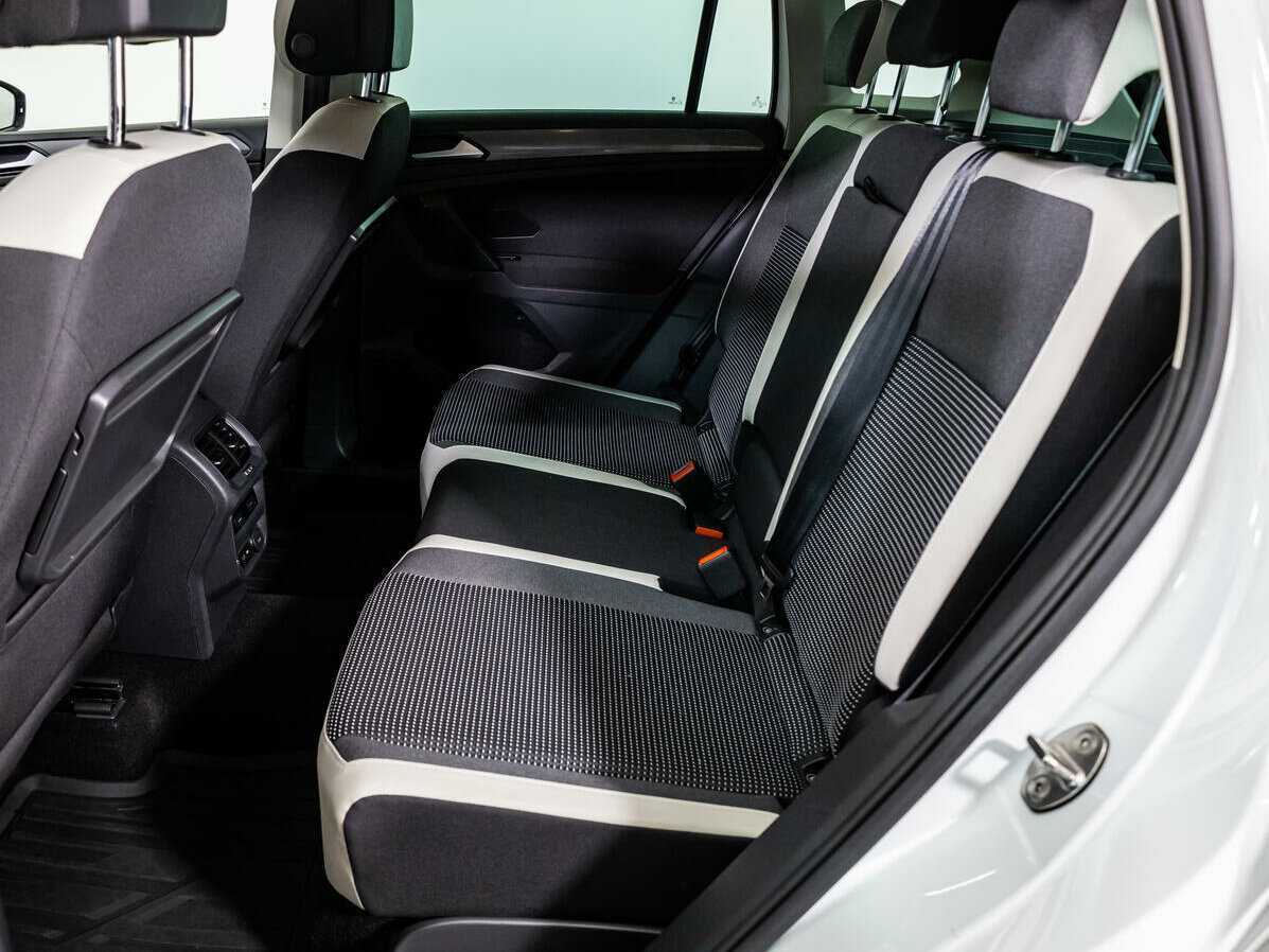 Купить Volkswagen Tiguan с пробегом. Фото: #9