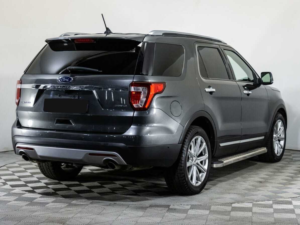 Купить Ford Explorer с пробегом. Фото: #3