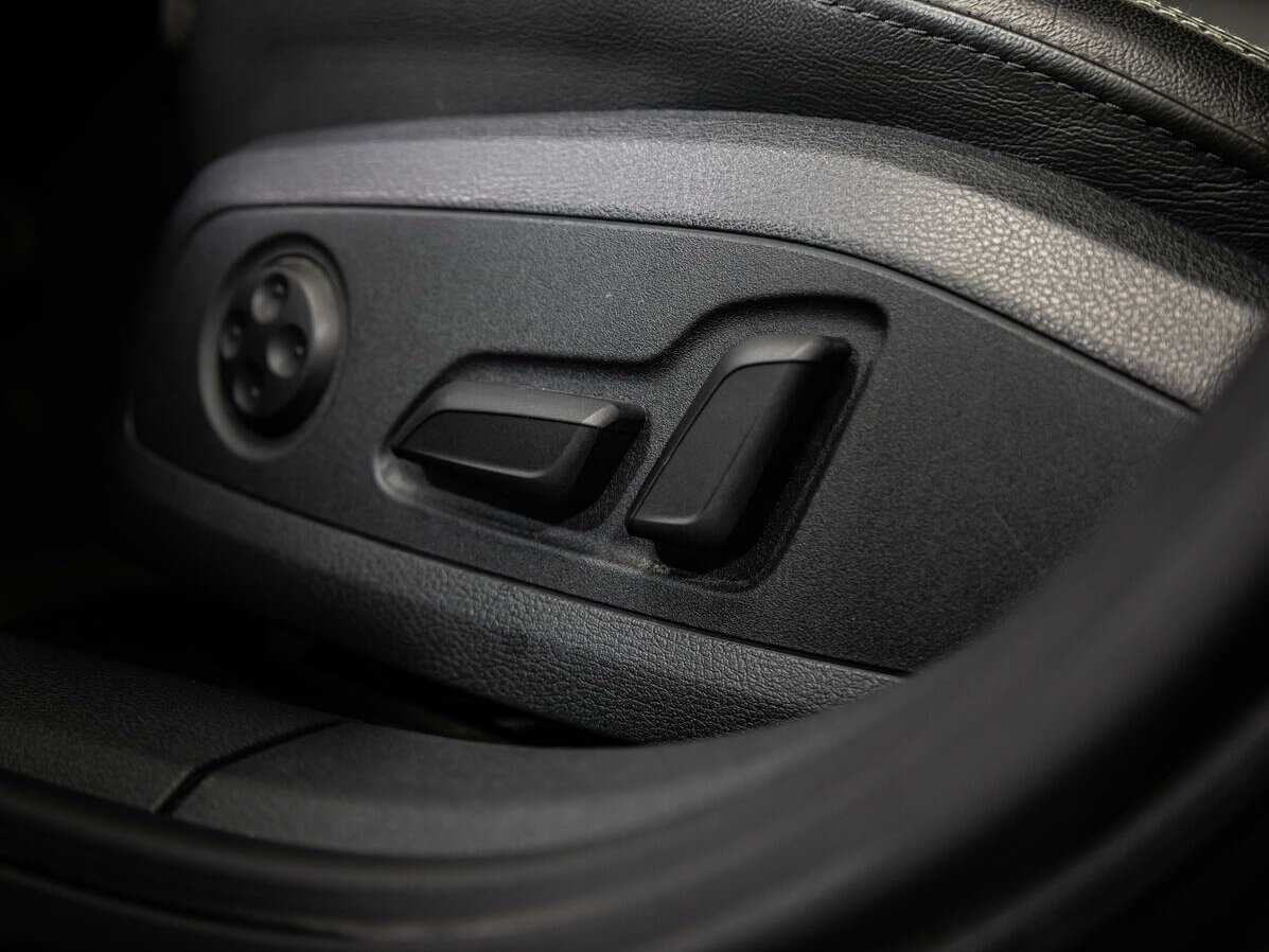 Купить Audi A4 с пробегом. Фото: #17