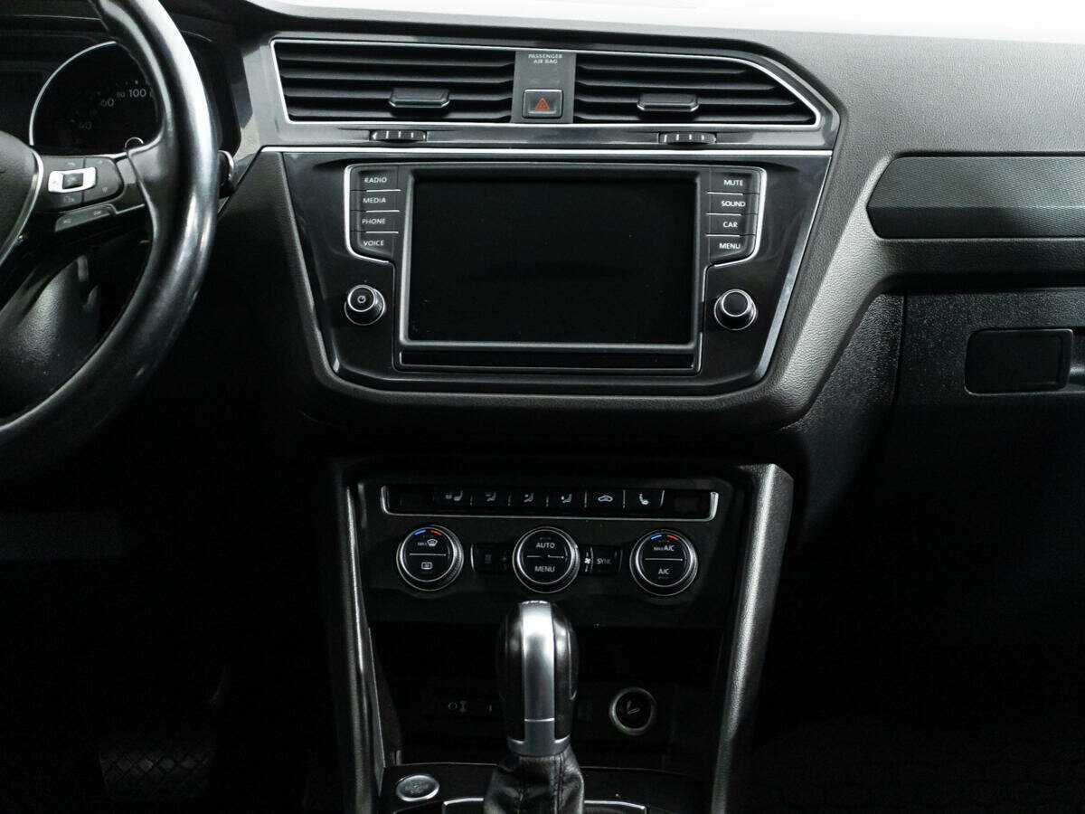 Купить Volkswagen Tiguan с пробегом. Фото: #12