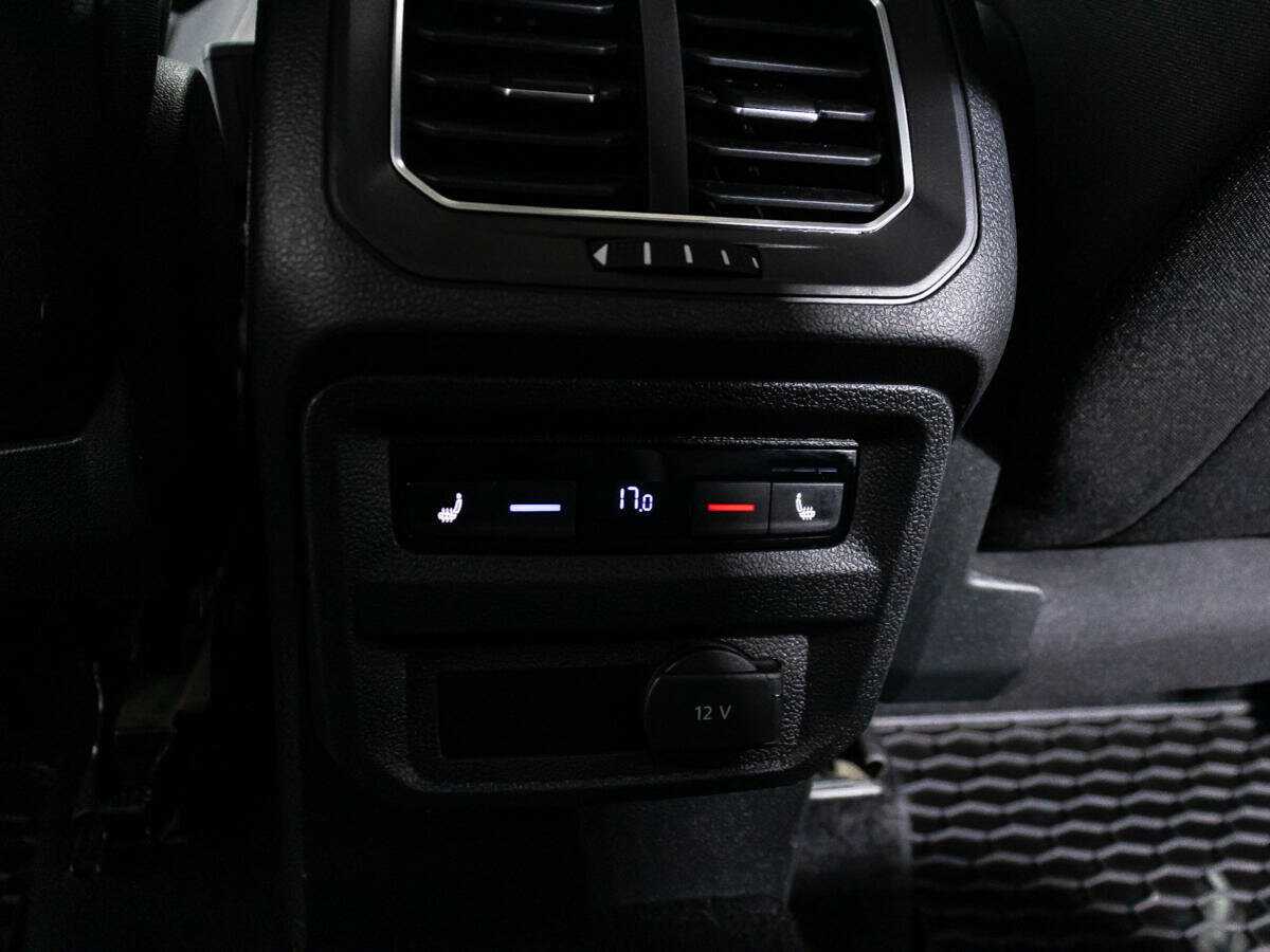 Купить Volkswagen Tiguan с пробегом. Фото: #21