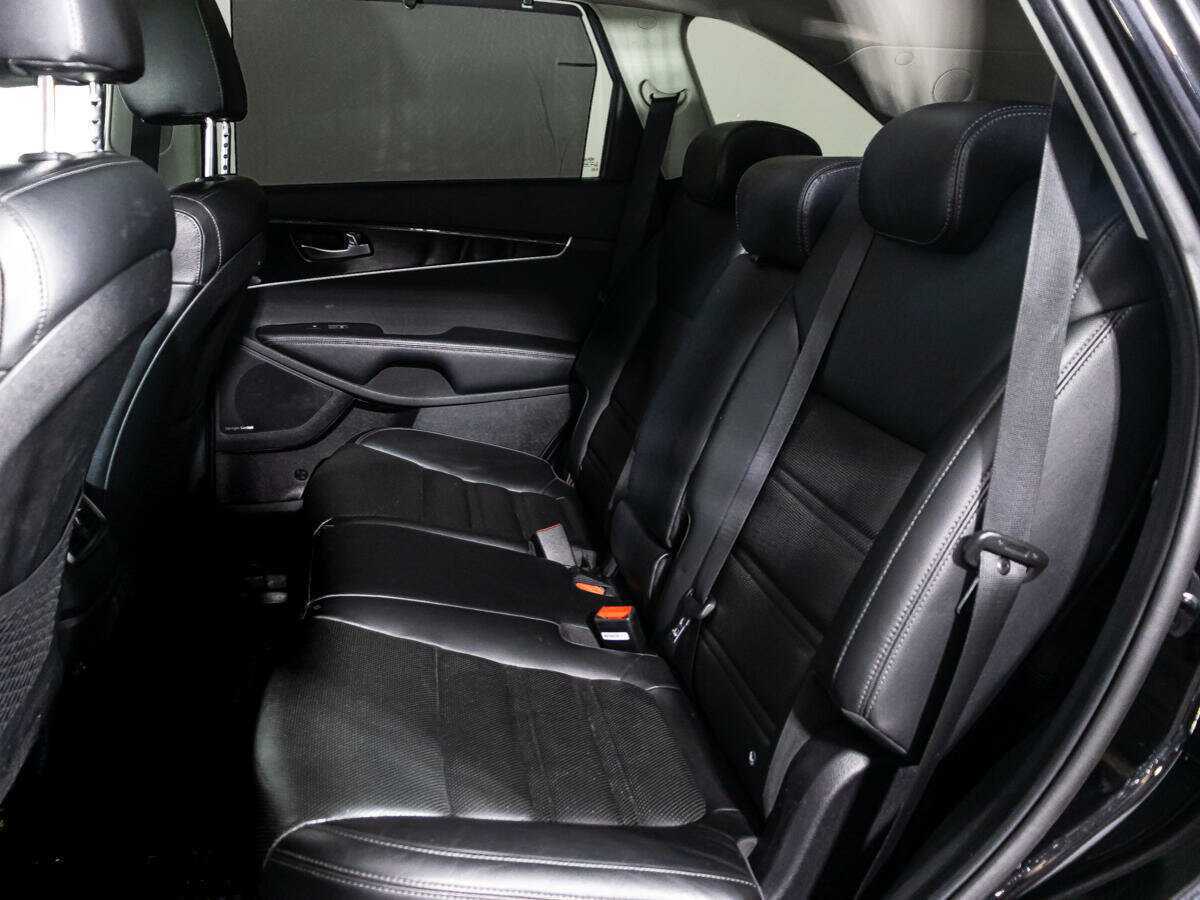Купить Kia Sorento с пробегом. Фото: #9