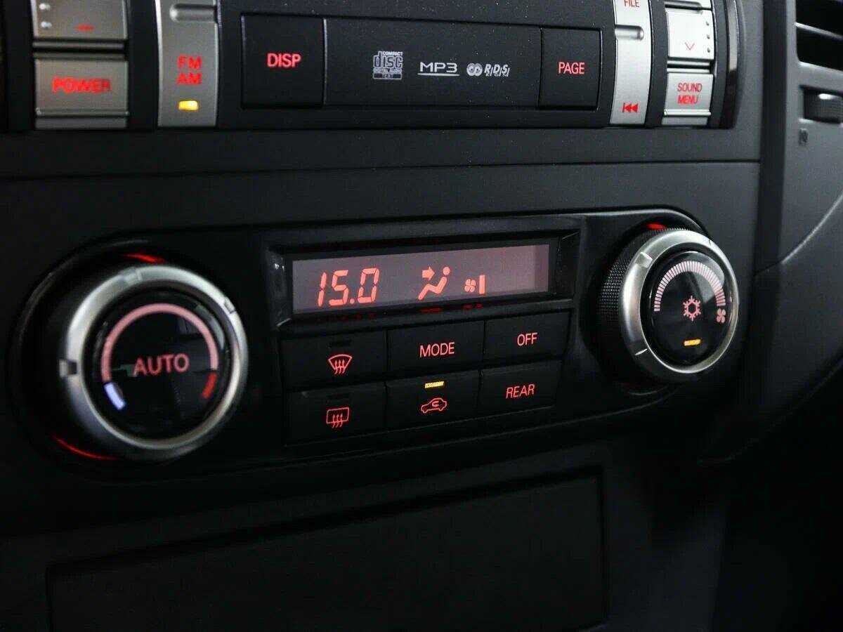 Купить Mitsubishi Pajero с пробегом. Фото: #13