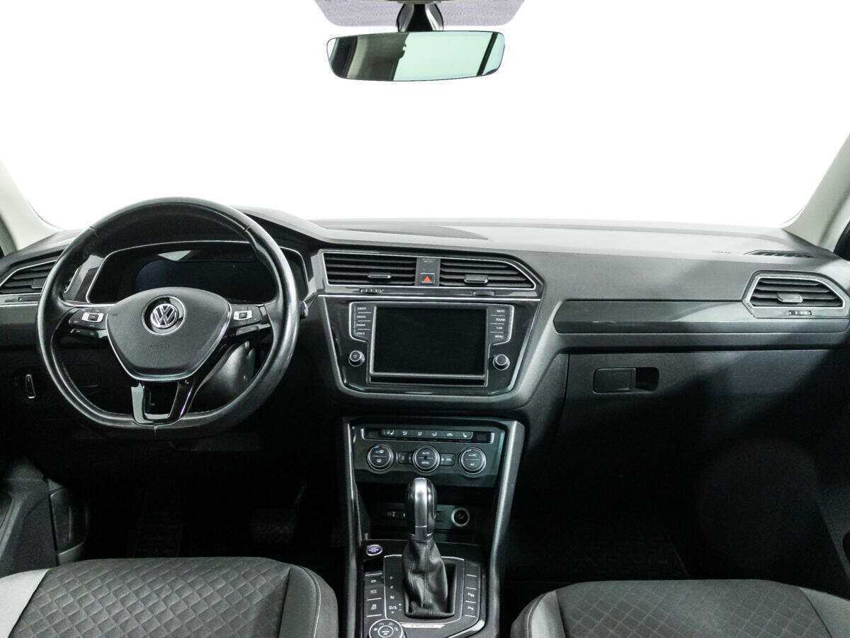 Купить Volkswagen Tiguan с пробегом. Фото: #12