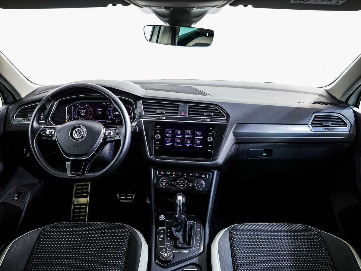 Купить Volkswagen Tiguan с пробегом. Фото: #8