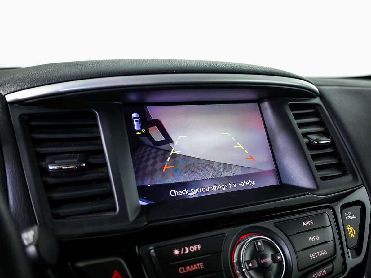 Купить Nissan Pathfinder с пробегом. Фото: #13