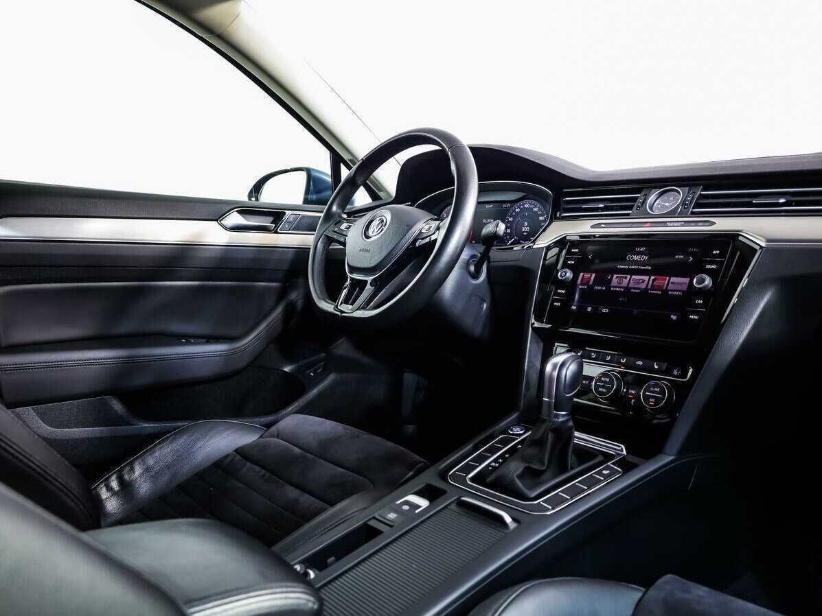 Купить Volkswagen Passat с пробегом. Фото: #7