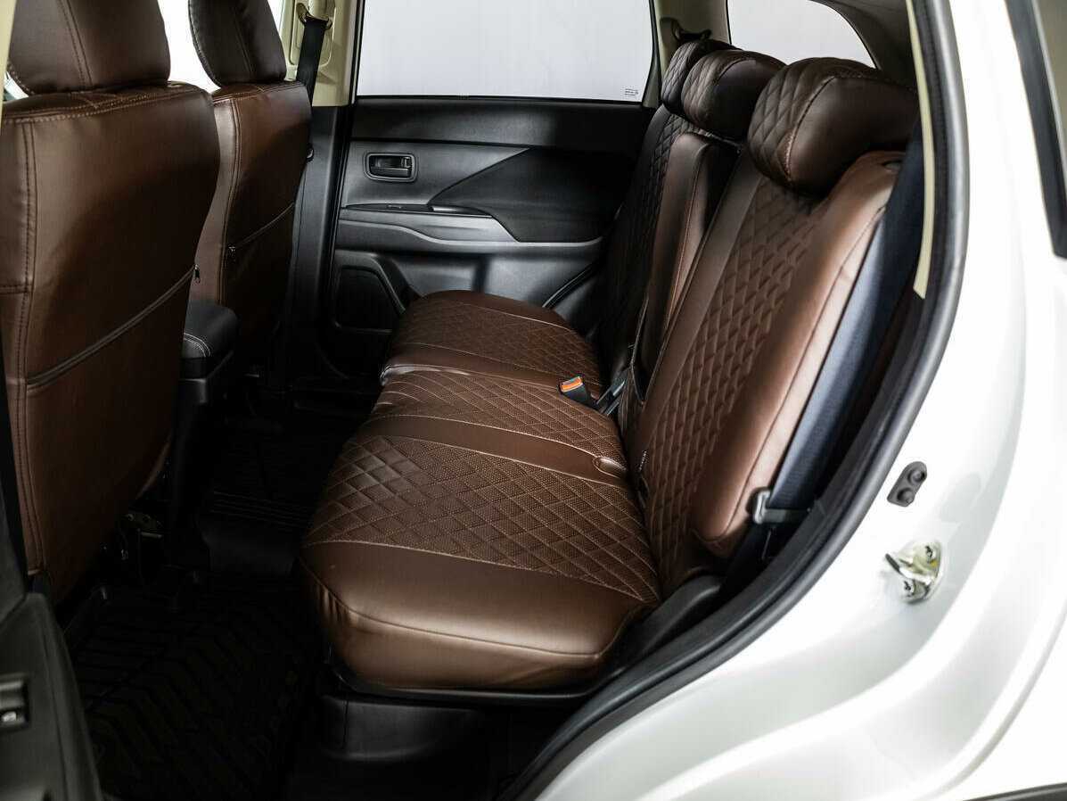 Купить Mitsubishi Outlander с пробегом. Фото: #7