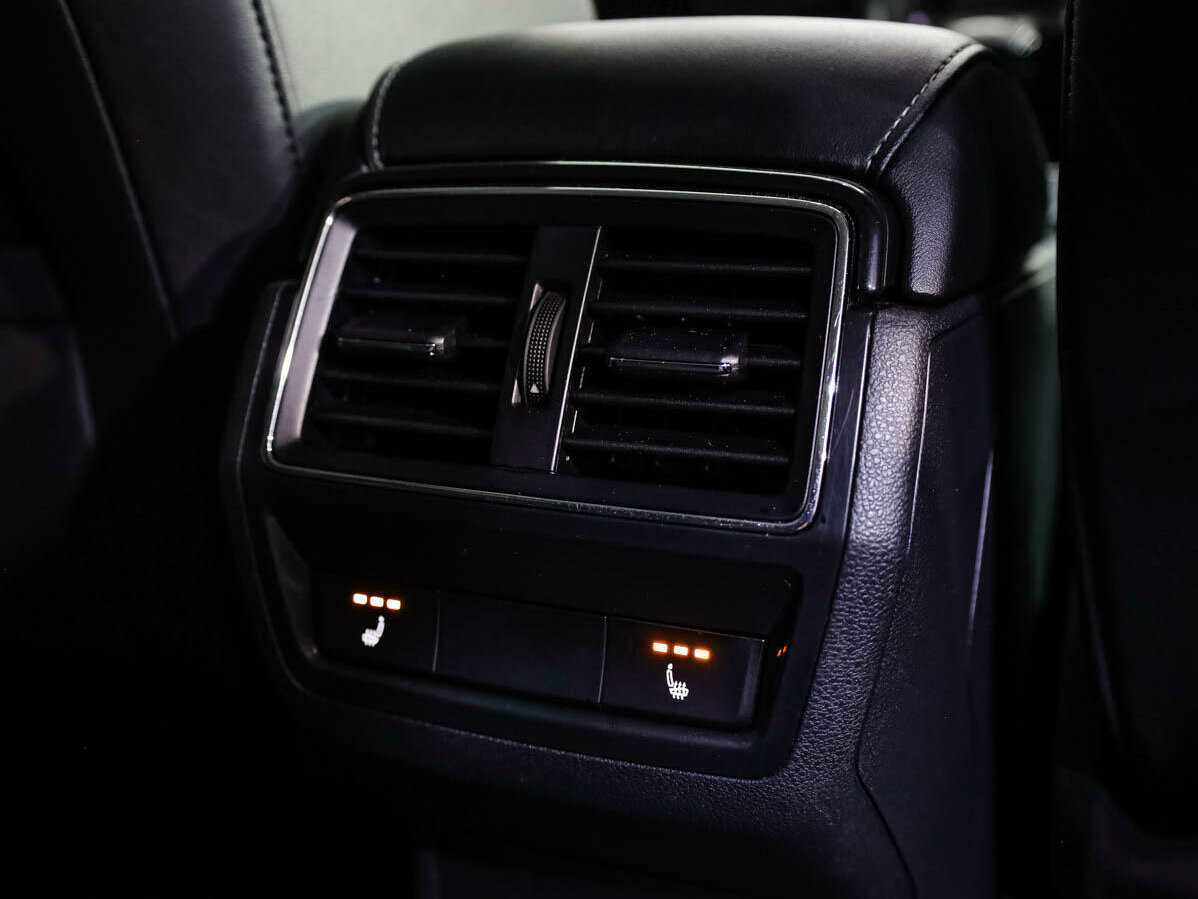 Купить Skoda Karoq с пробегом. Фото: #13