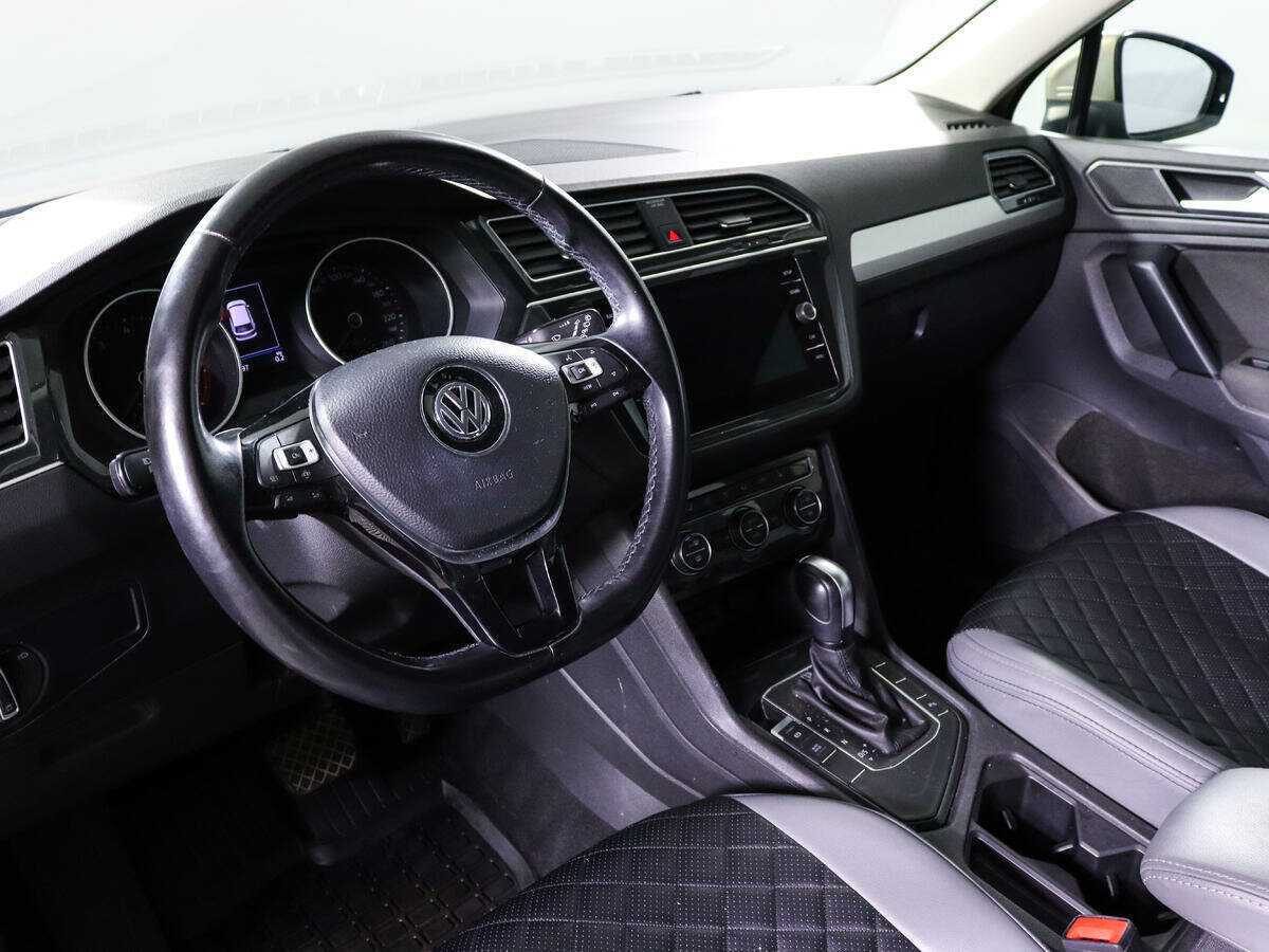 Купить Volkswagen Tiguan с пробегом. Фото: #13