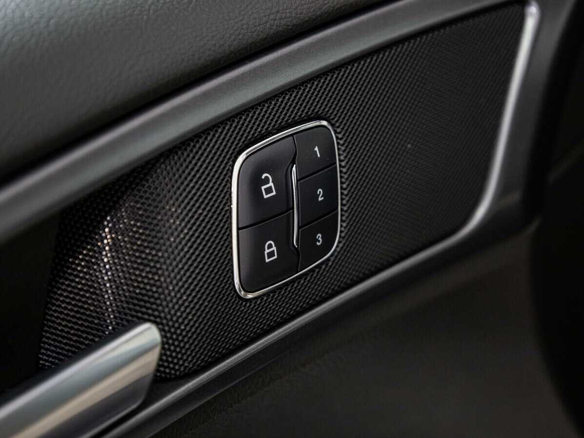 Купить Ford Mondeo с пробегом. Фото: #19