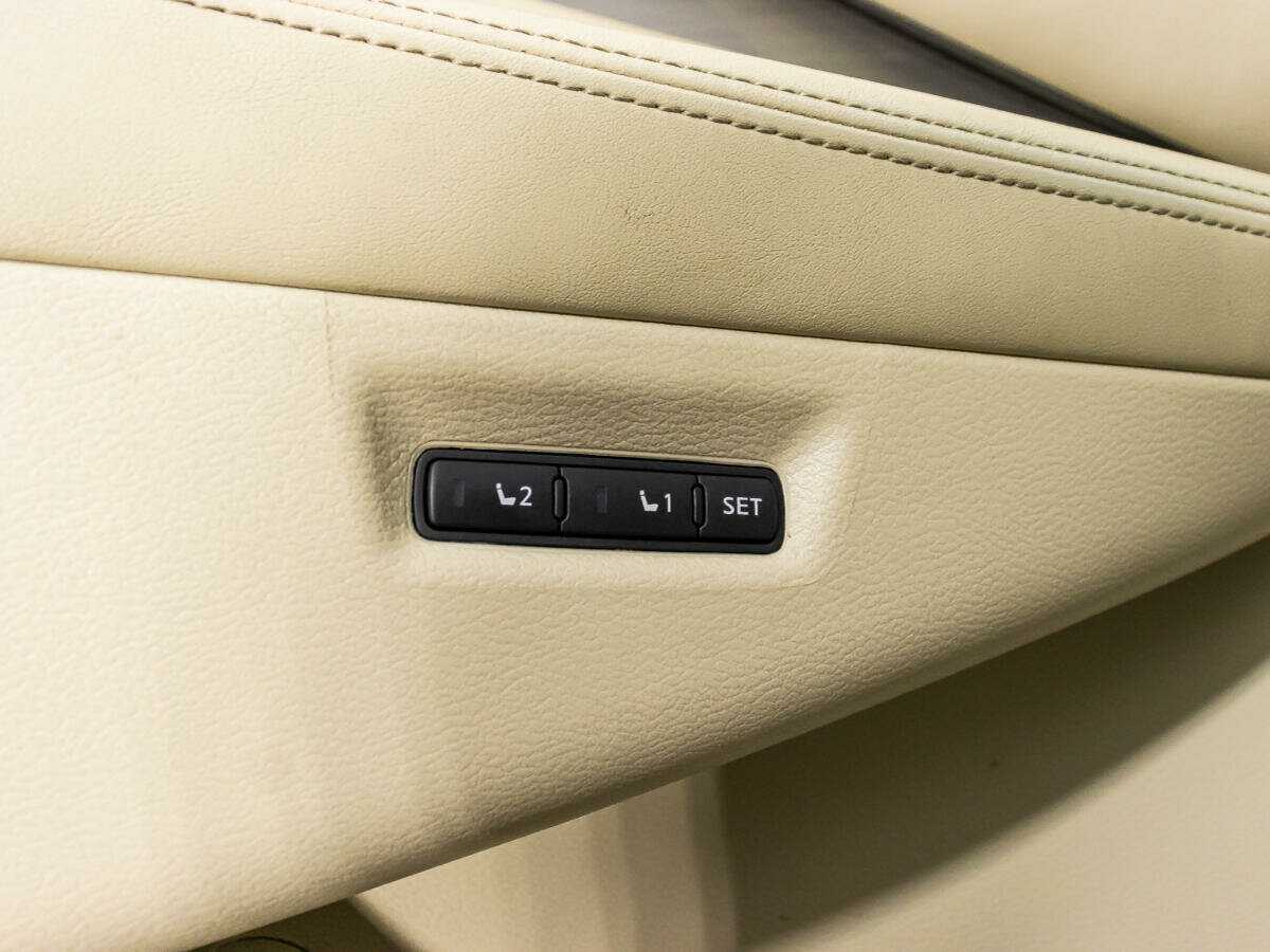 Купить Nissan Murano с пробегом. Фото: #21