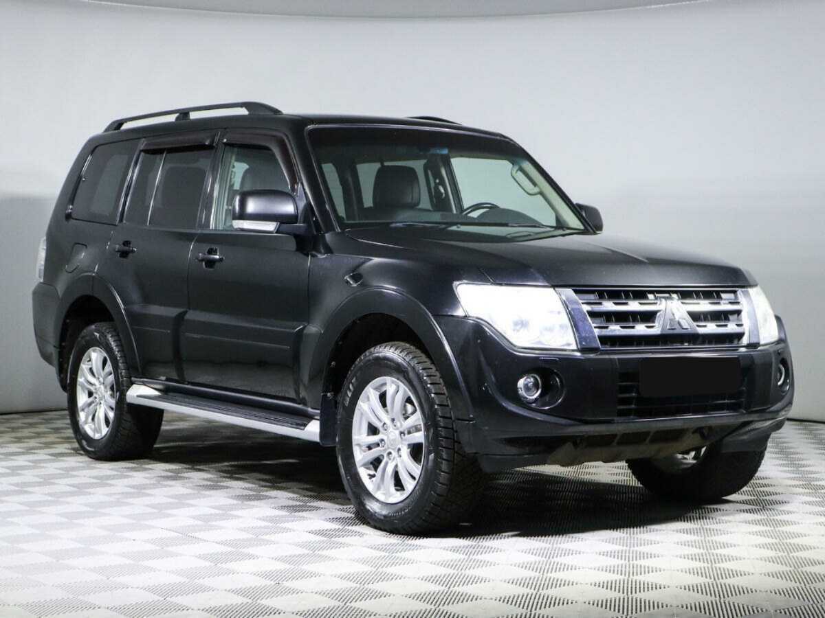 Купить Mitsubishi Pajero с пробегом. Фото: #2